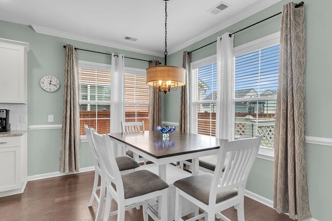 Building Photo - Fully Furnished 3 Bedroom, 2.5 Bathroom Home in Foxbank Plantation