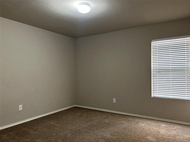 Building Photo - 1828 Shasta View Dr