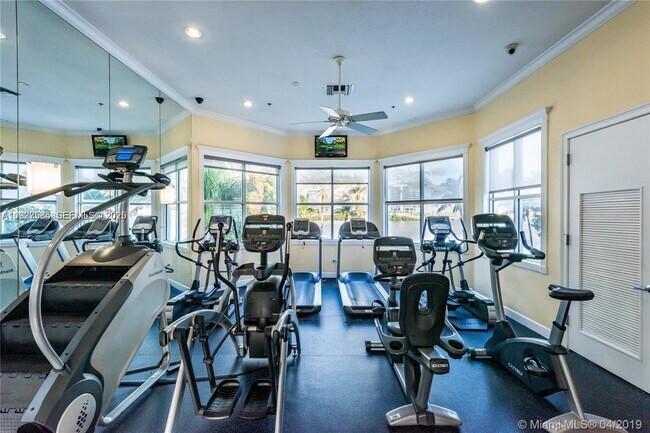 Building Photo - 3145 NE 184th St