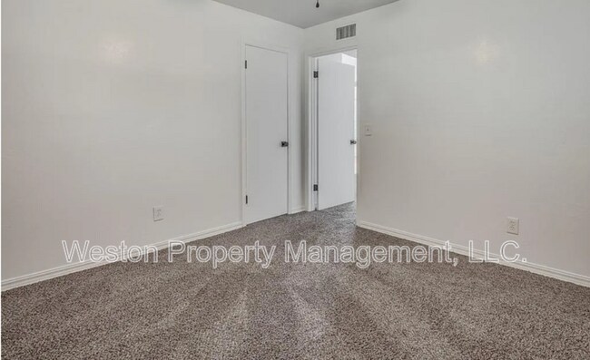 Building Photo - 1428 NW 45th St