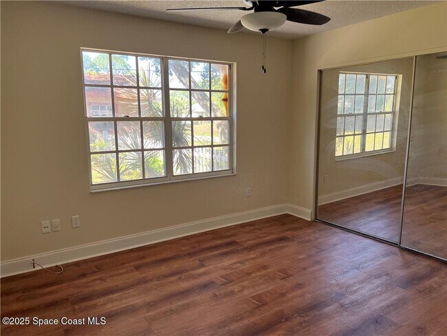 Building Photo - 1300 Eldron Blvd SE