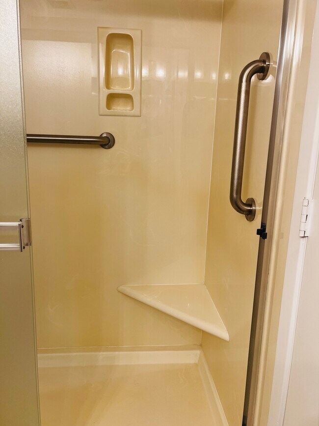 Building Photo - 810 Leisure World