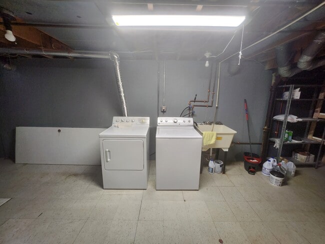 Building Photo - 30462 Westmore Dr