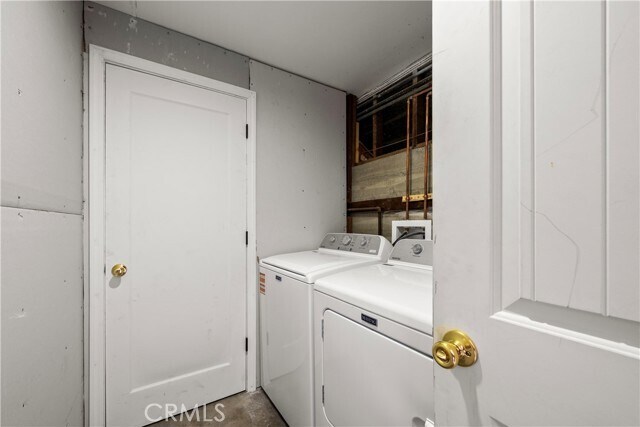 Building Photo - 135 High Dr