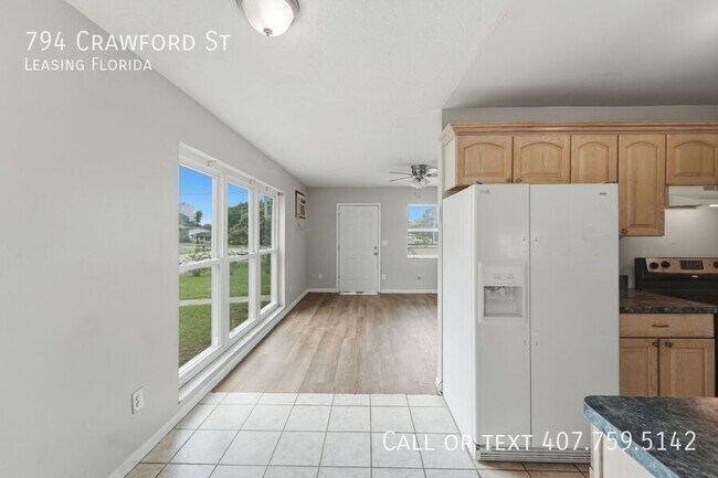 Building Photo - 794 Crawford St