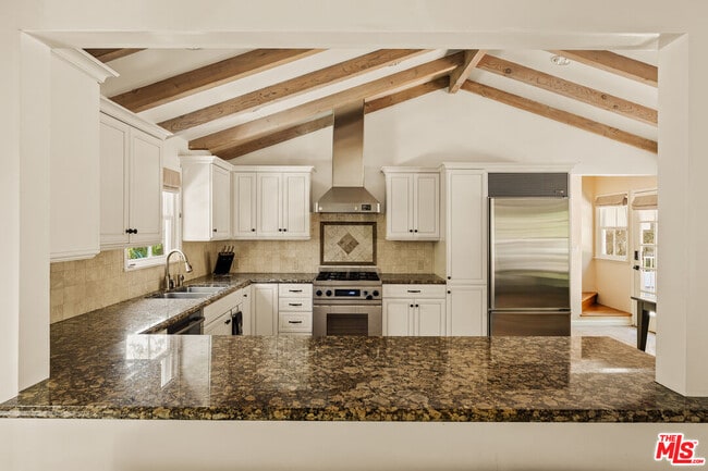 Building Photo - 2583 Hutton Dr