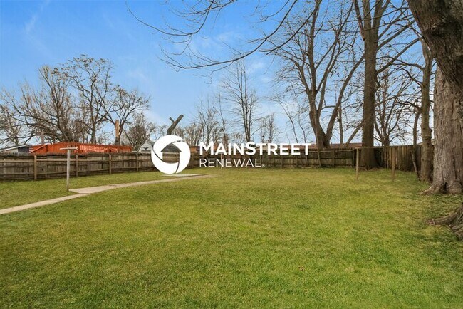 Building Photo - 3 Bedroom Pet-Friendly Home in LOUISVILLE,...