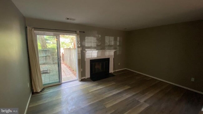 Building Photo - 1524 Marlborough Ct