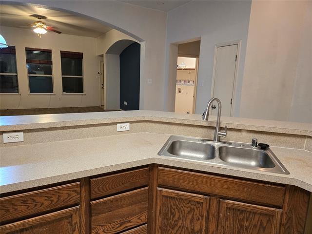 Building Photo - 606 Zollman Ct