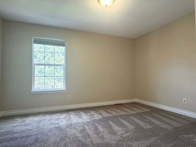 Building Photo - Beautiful Victoria Village Townhomes!