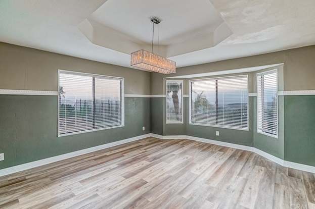 Building Photo - 7380 Live Oak Dr