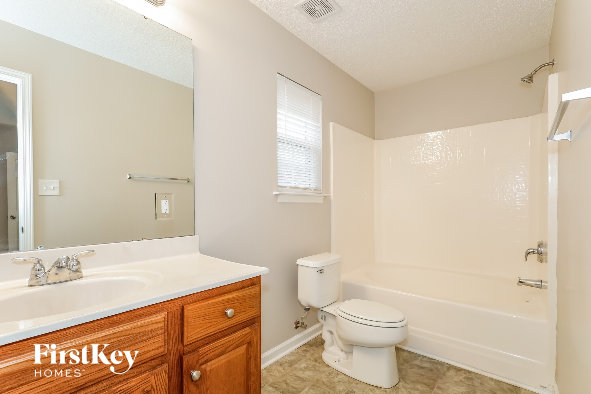 Building Photo - 2517 Pine Bark Ct