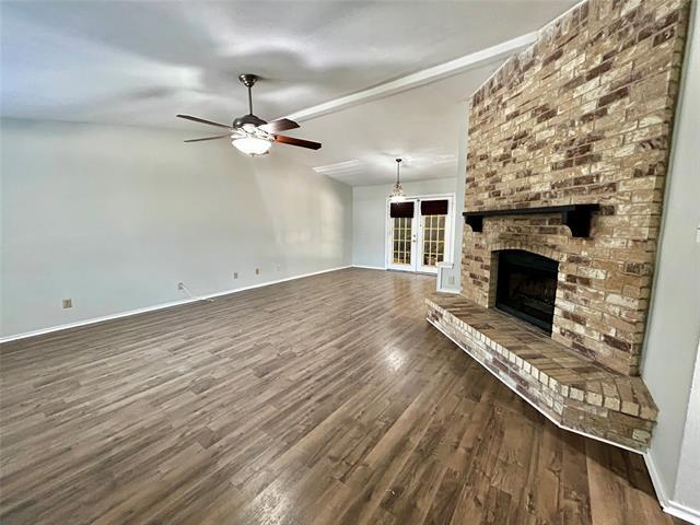 Building Photo - 4205 Greencrest Dr