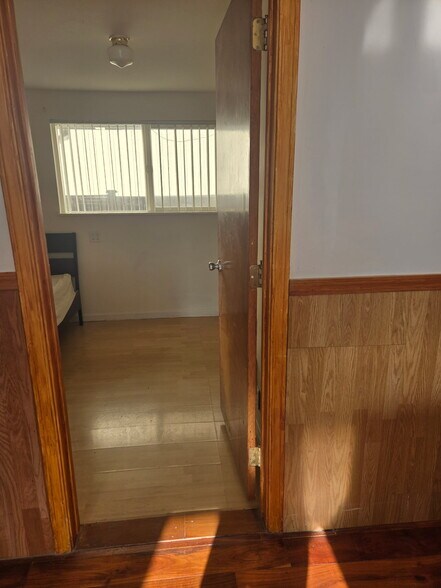 Building Photo - 6740 28th Ave S