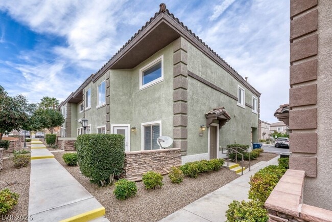 Building Photo - 10443 Alpine Edge Ave