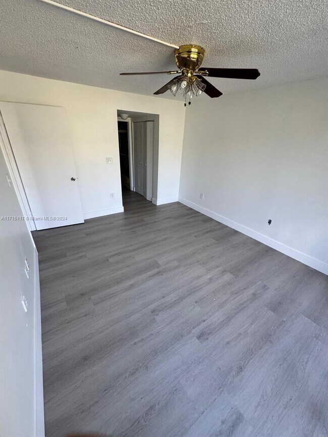 8201 NW 8th St 8201 NW 8th St - 8201 Nw 8th St Miami Fl Building Photo 