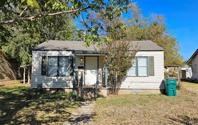 Primary Photo - 913 NW 99th St