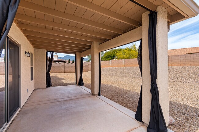 Building Photo - 2729 Cartegena Dr