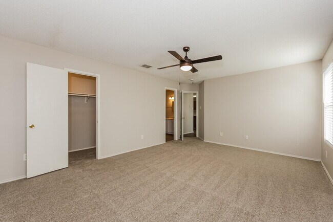 Building Photo - 4229 Gray Fox Dr