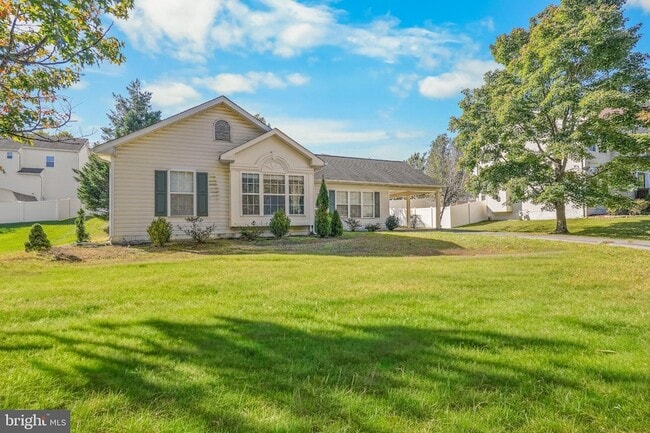 Building Photo - 9503 Fletcher Ave