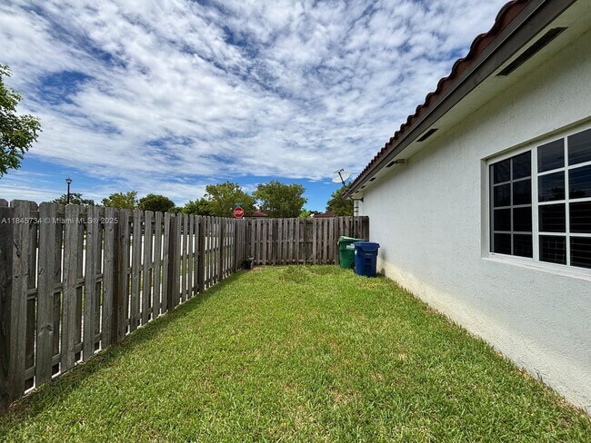 Building Photo - 12340 SW 214th Ter