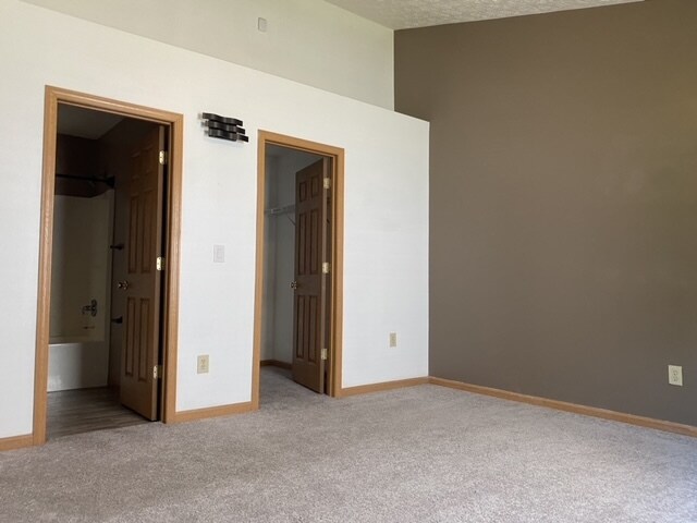 Building Photo - 3884 Boyer Ridge Dr