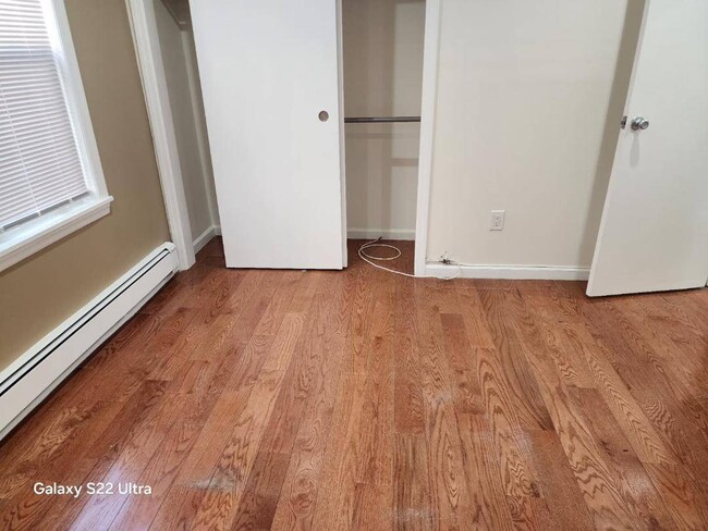 Building Photo - 241-05 Mayda Rd