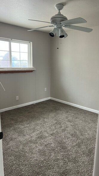 Building Photo - 3708 Sierra Vista Dr