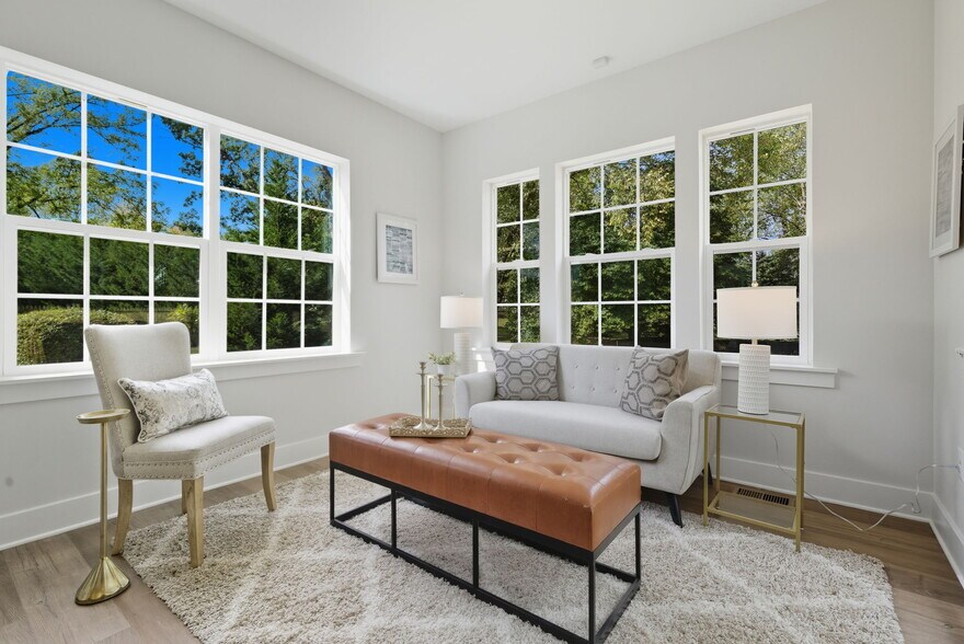 Building Photo - 328 Ridge Rd