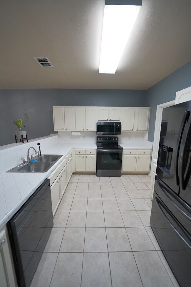 Building Photo - 68 Chapel Hill Cir