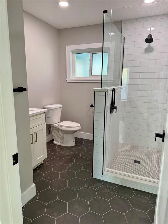 Building Photo - 745 Sunset Cove