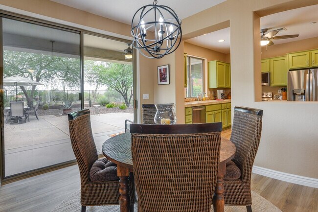 Building Photo - 2501 W Myopia Ct