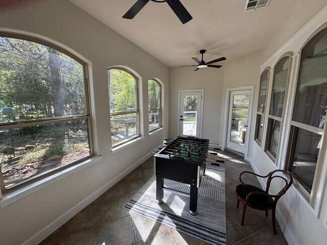 Building Photo - 119 April Waters Dr W