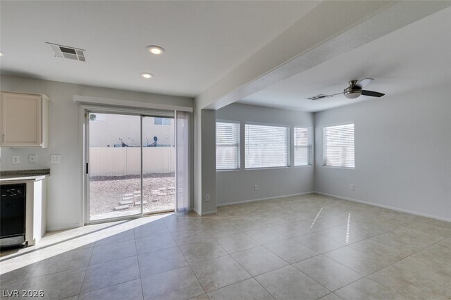 Building Photo - 868 Blue Rosalie Pl