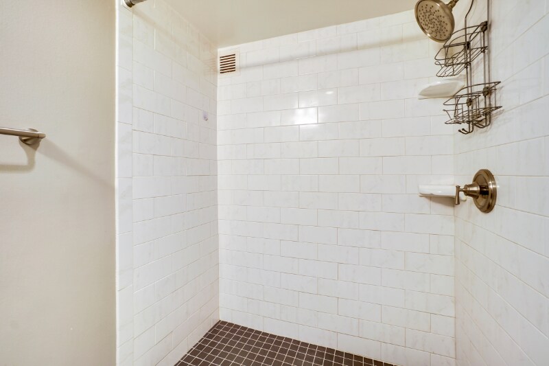 Building Photo - 1900 Lyttonsville Rd