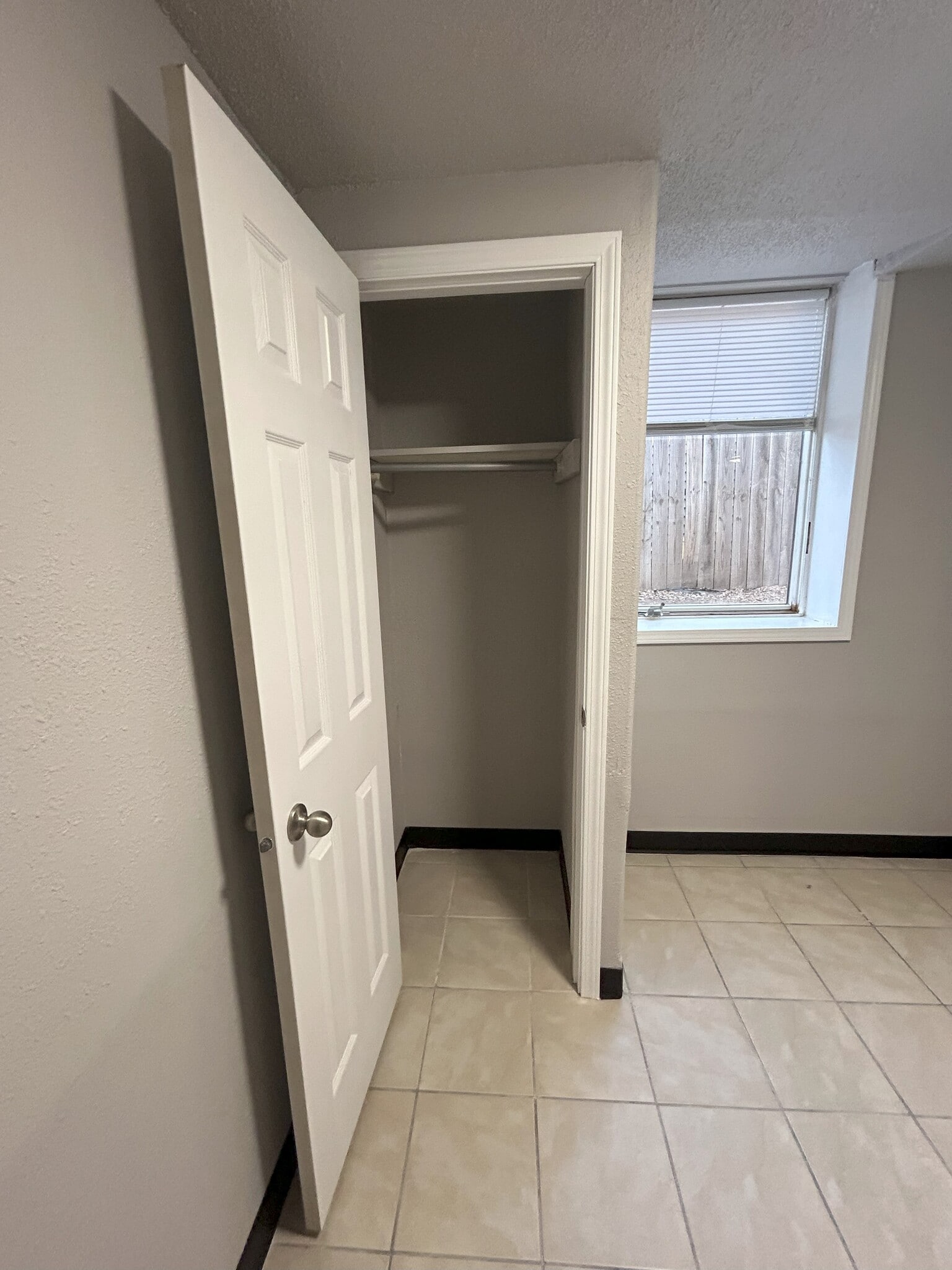 Lower - 613 N Franklin Ave