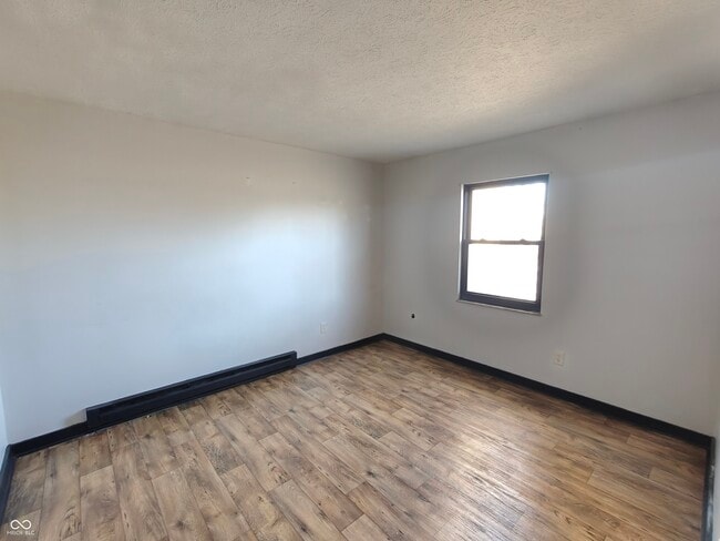 Building Photo - 5791 N Vinton Hills Dr