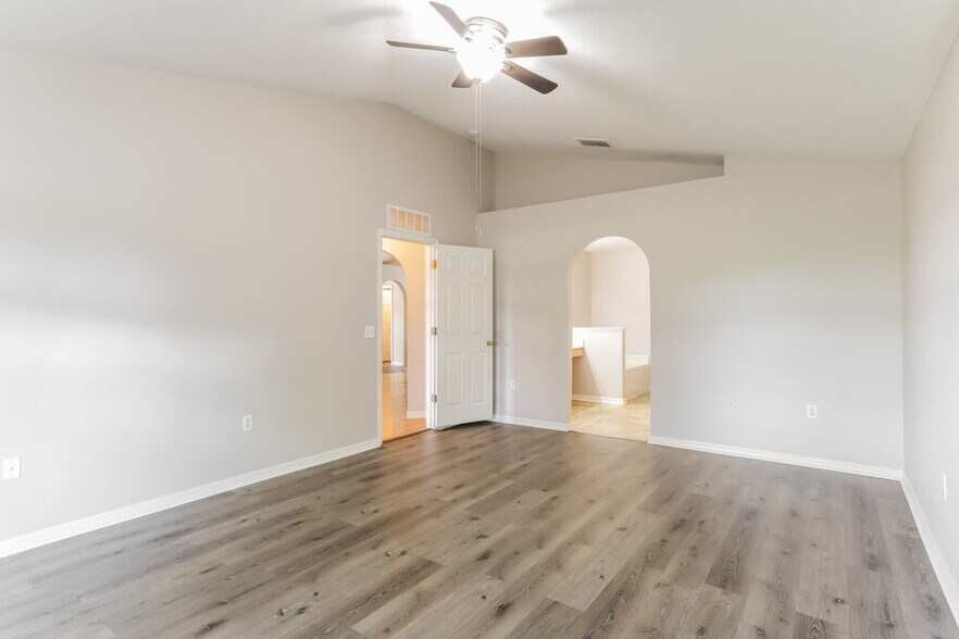 Building Photo - 3246 Bellericay Ln