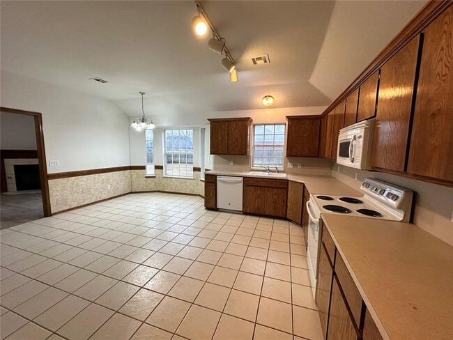 Building Photo - 628 NW 21st St