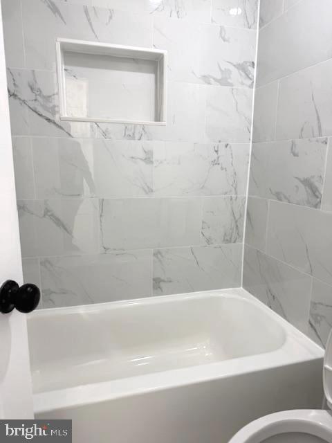 Building Photo - 510 Fairfax Ln