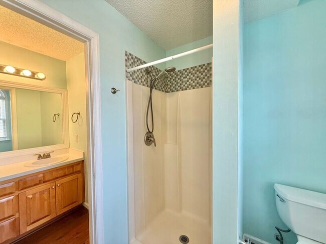 Building Photo - 3001 Eric St