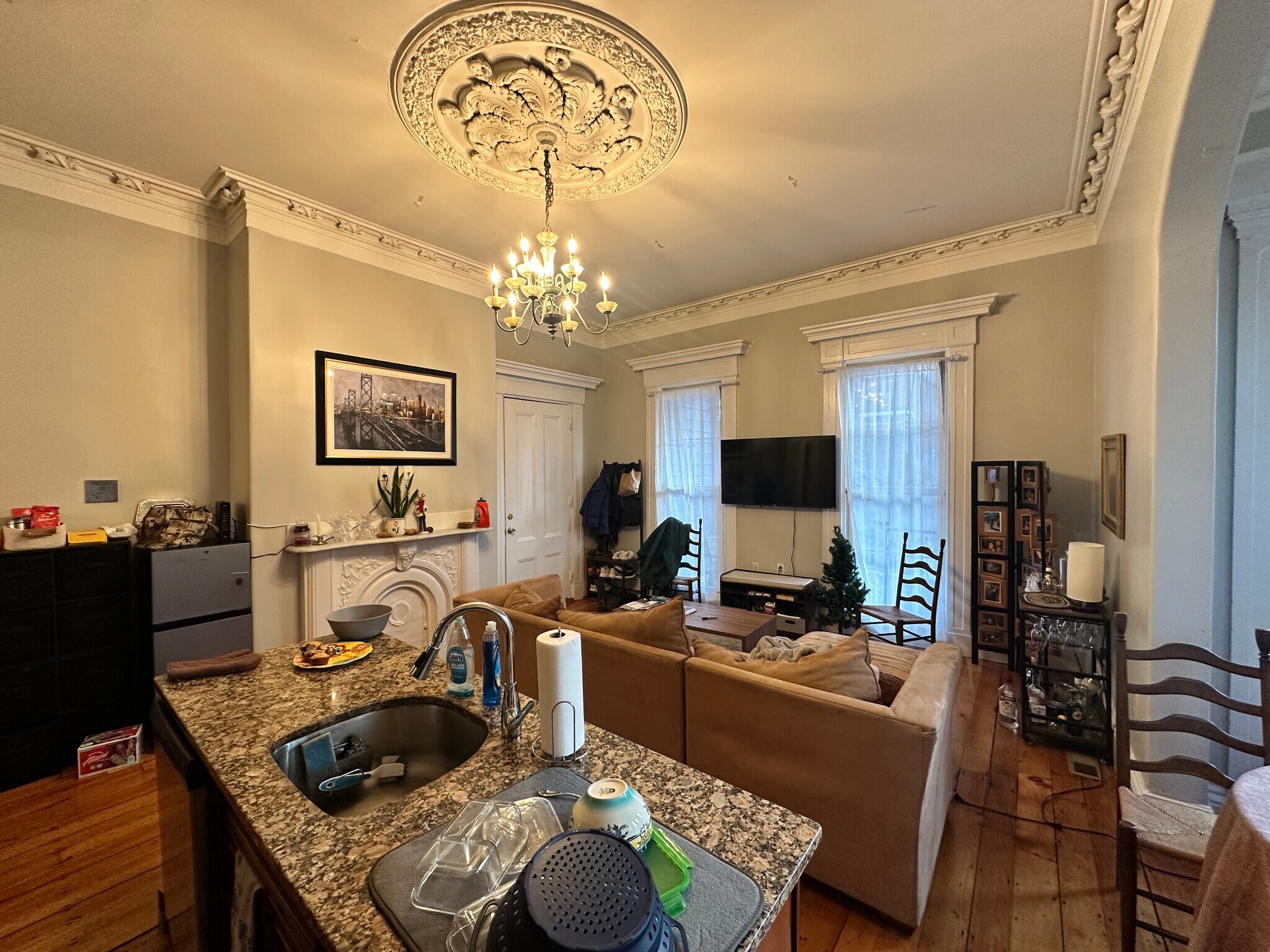 Building Photo - 135 Hillside St