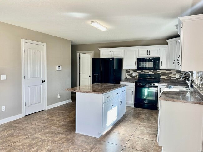 Building Photo - 8611 Springberry Dr