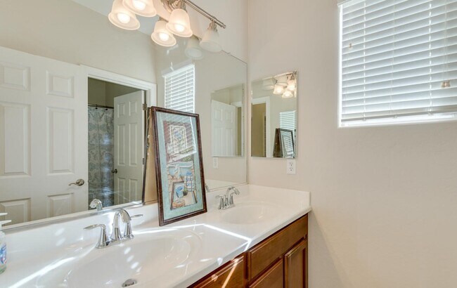 Building Photo - 14586 W Port Au Prince Ln