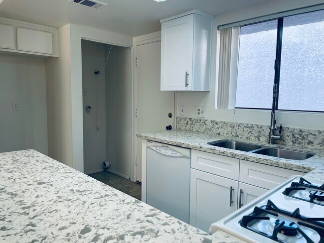 Building Photo - 69603 Heather Way