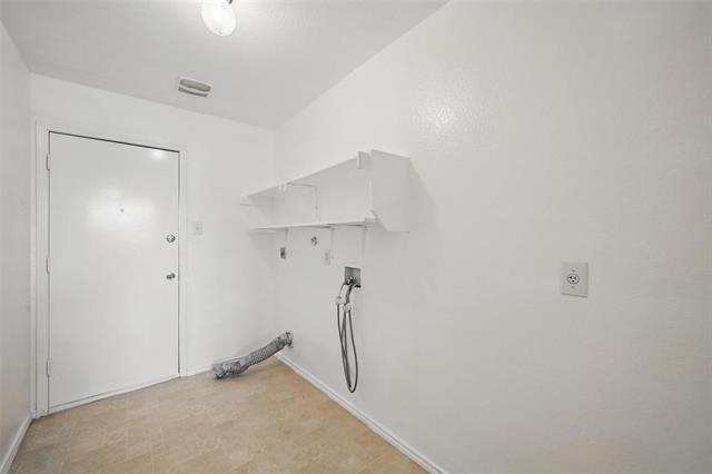 Building Photo - 2045 Hanakoa Falls Dr