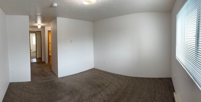 Building Photo - 1416 N McDonald Rd