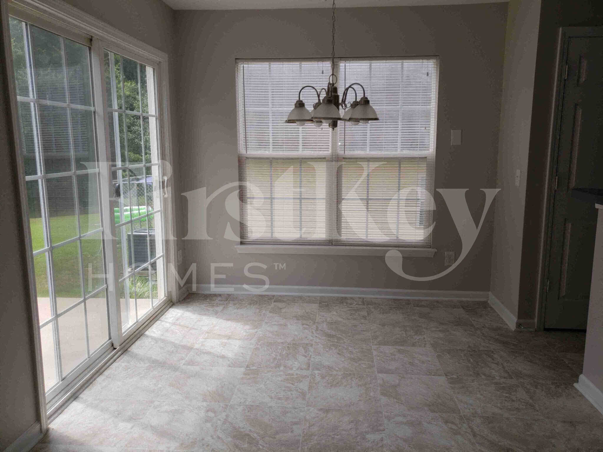 Building Photo - 3760 Thornaby Cir