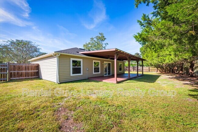 Building Photo - 4820 Wandering Pines Trail S