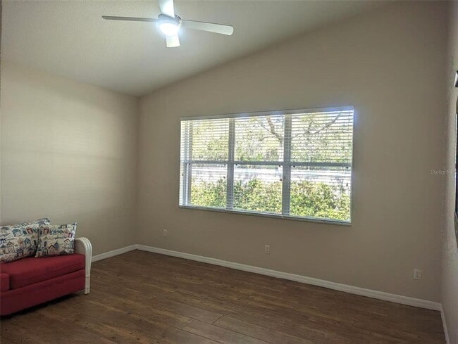 Building Photo - 4115 63rd Terrace E